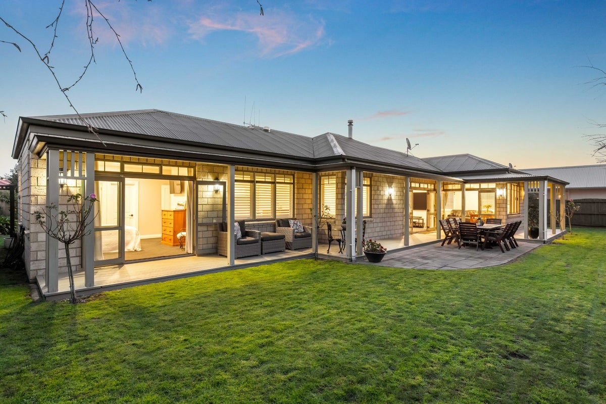 20 Monaco Key, Papamoa Beach, Papamoa - Carousel 2