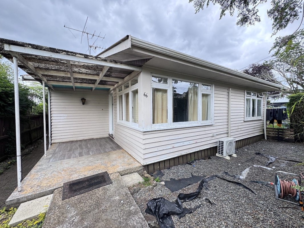 66 Athens Road, Onehunga, Auckland - Carousel 1