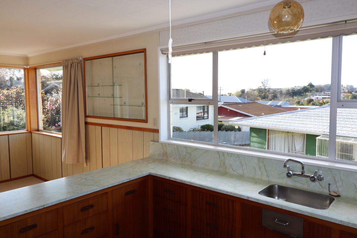 8C Stuart Street, Holmes Hill, Oamaru - Carousel 2
