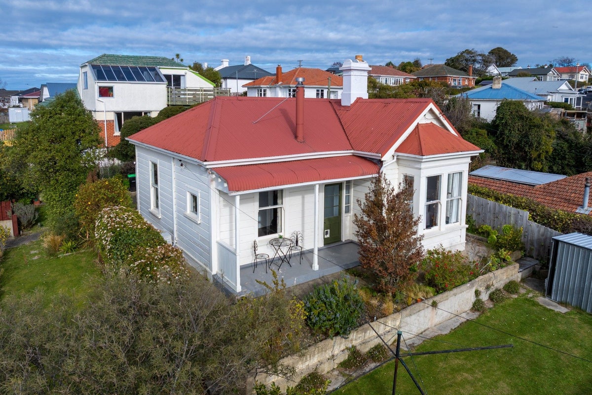 6 Vickery Place, Maryhill, Dunedin - Carousel 1