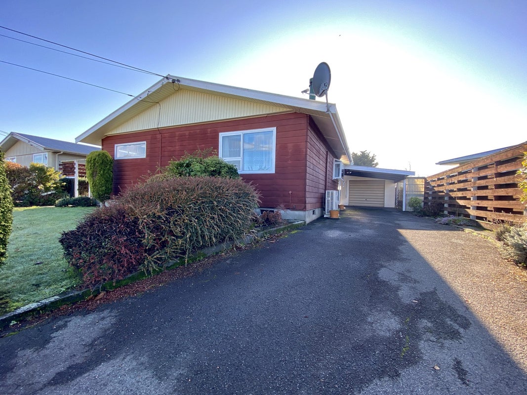 12 Fergusson Street, Solway, Masterton - Carousel 1