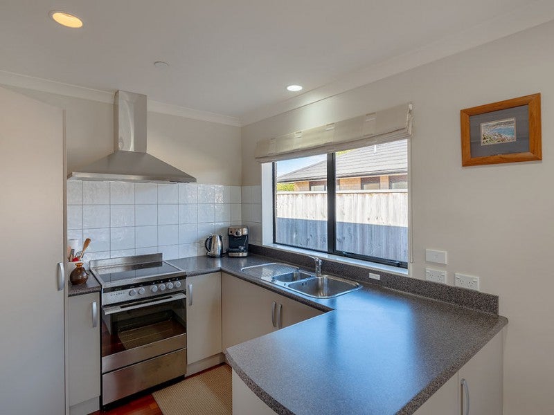 17/9 Ian Peter Way, Otaki, Otaki - Carousel 2