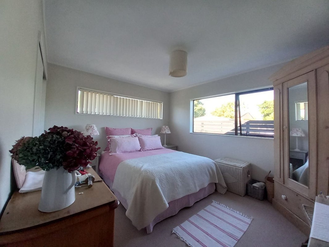 7A Graham Grove, Waikanae, Waikanae - Carousel 11