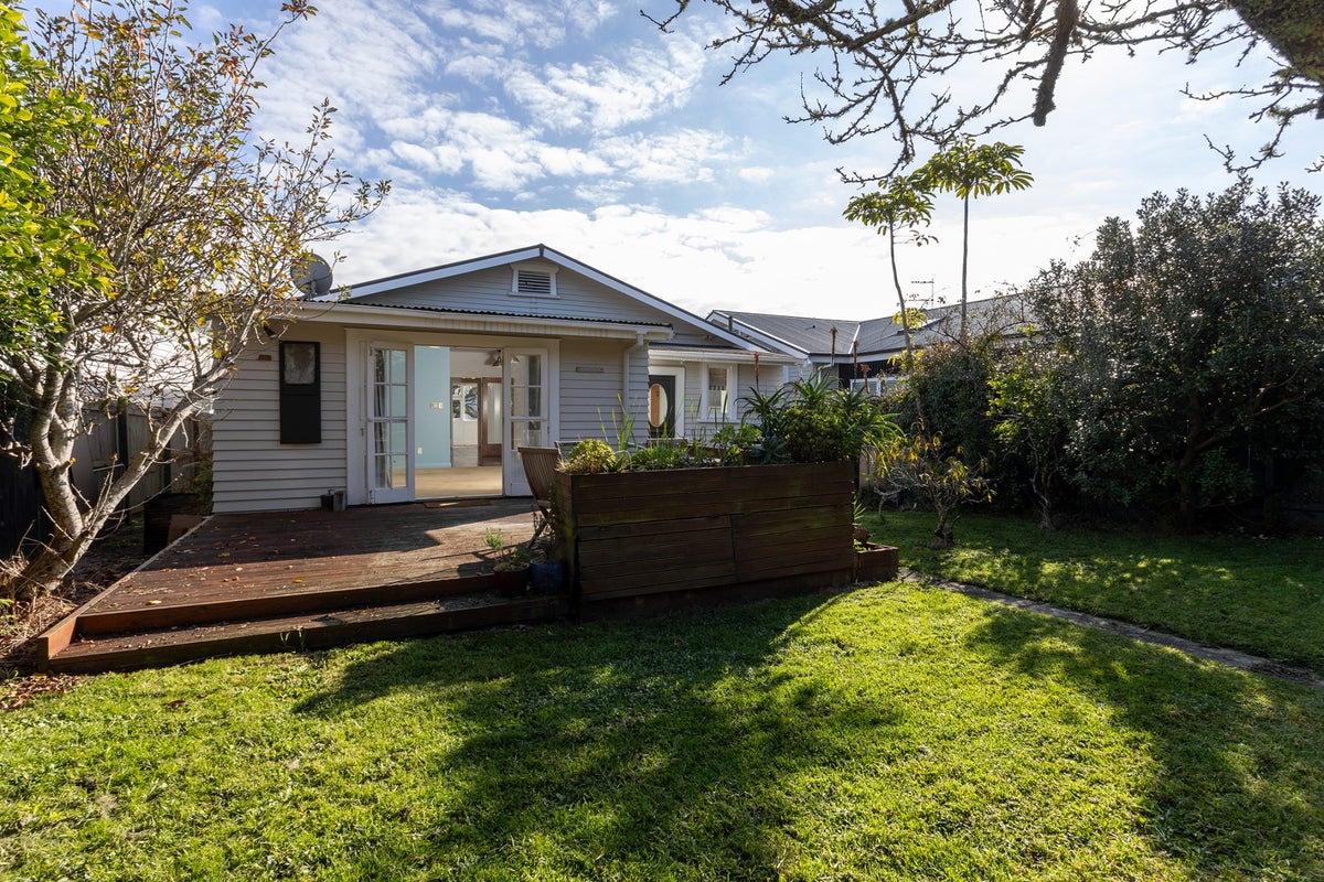 7 Dorset Street, Westmere, Auckland - Carousel 1