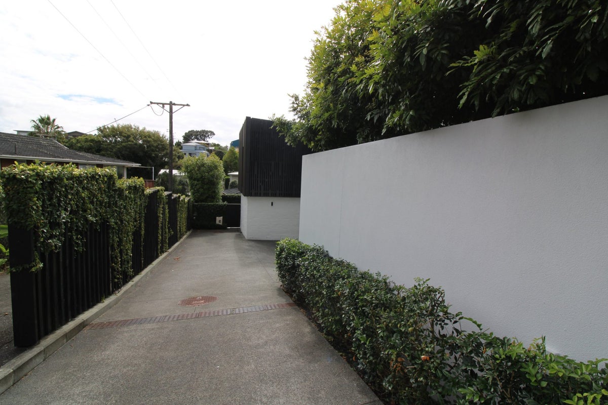 19B Hart Road, Hauraki, Auckland - Carousel 32