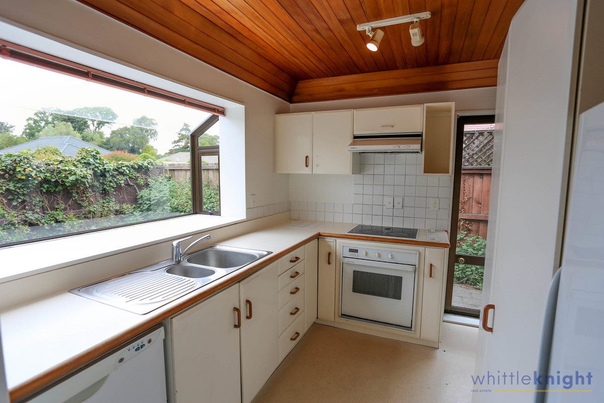 2/4 Montana Avenue, Ilam, Christchurch - Carousel 2
