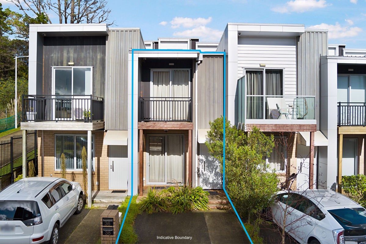 36 Ceramic Lane, New Lynn, Auckland - Carousel 1