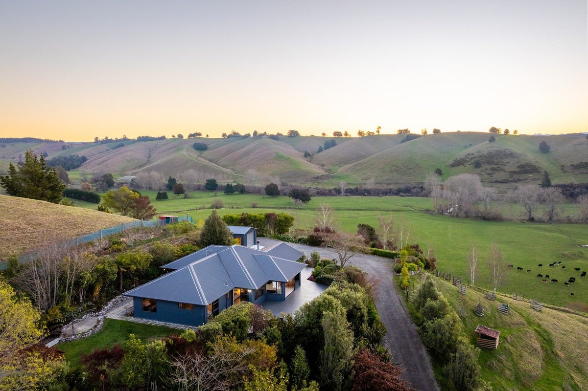 14A Totara View Road, Wakefield - Carousel 2