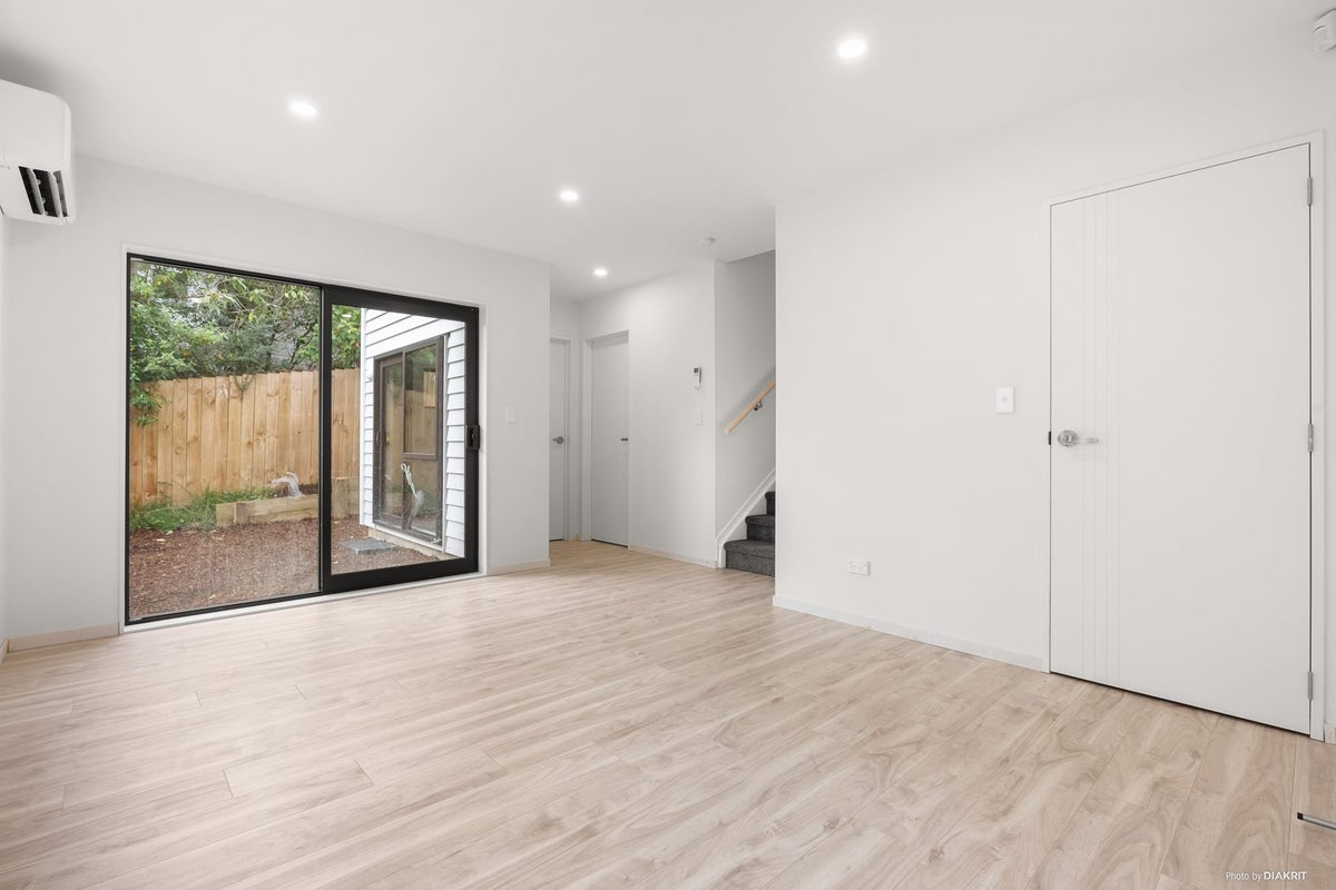 21D Craigbank Avenue, New Lynn, Auckland - Carousel 2