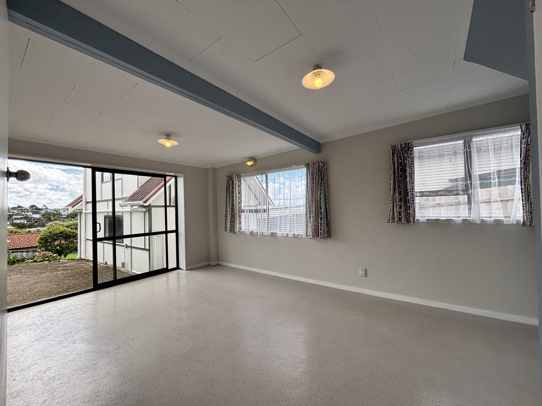 145 Arran Road, Browns Bay, Auckland - Carousel 23