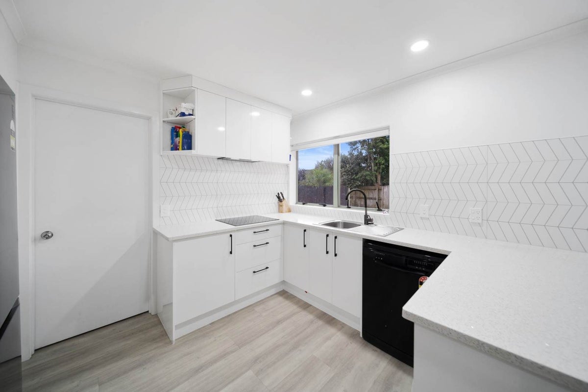 2/8 Pono Place, Waiuku, Auckland - Carousel 2