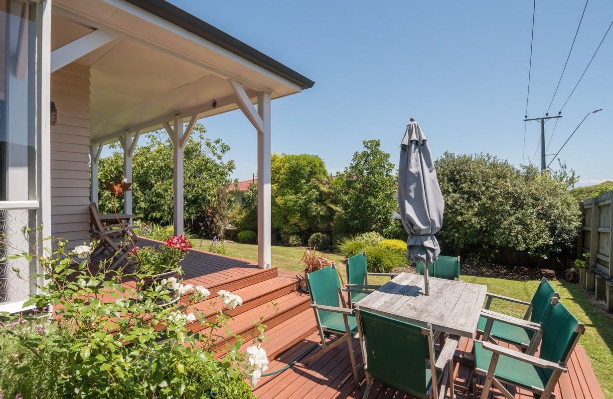 200 The Ridgeway, Stoke, Nelson - Carousel 2