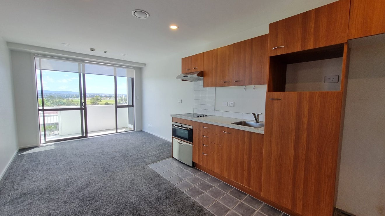 2H/21 St Jude Street, Avondale, Auckland - Carousel 2