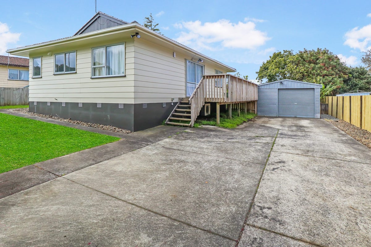 21 Melleray Place, Randwick Park, Auckland - Carousel 1