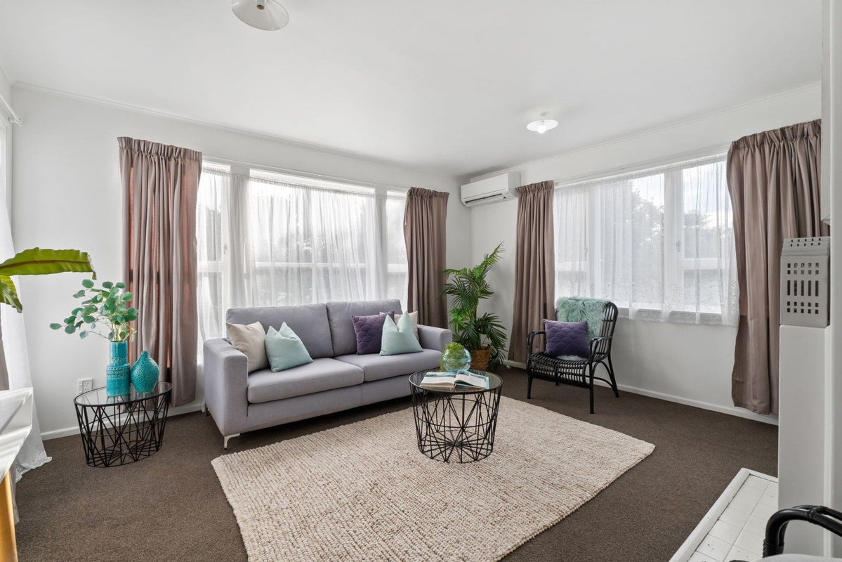 70 Waihemo Street, Waitangirua, Porirua - Carousel 2