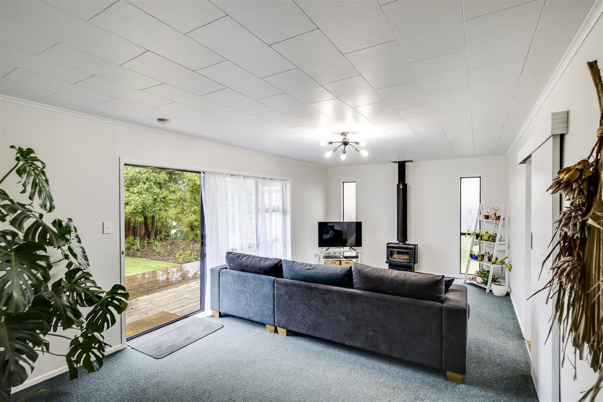 28 York Avenue, Tamatea, Napier - Carousel 2