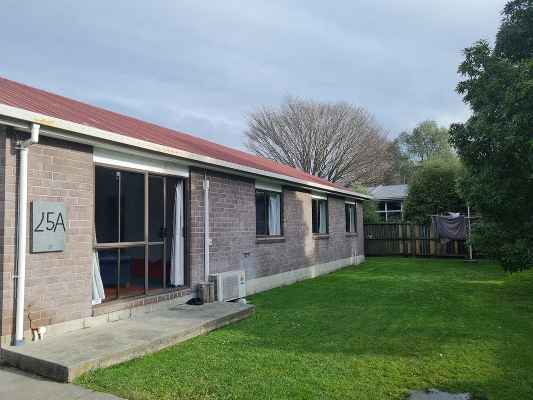 25 Vicki Street, Sockburn, Christchurch - Carousel 1
