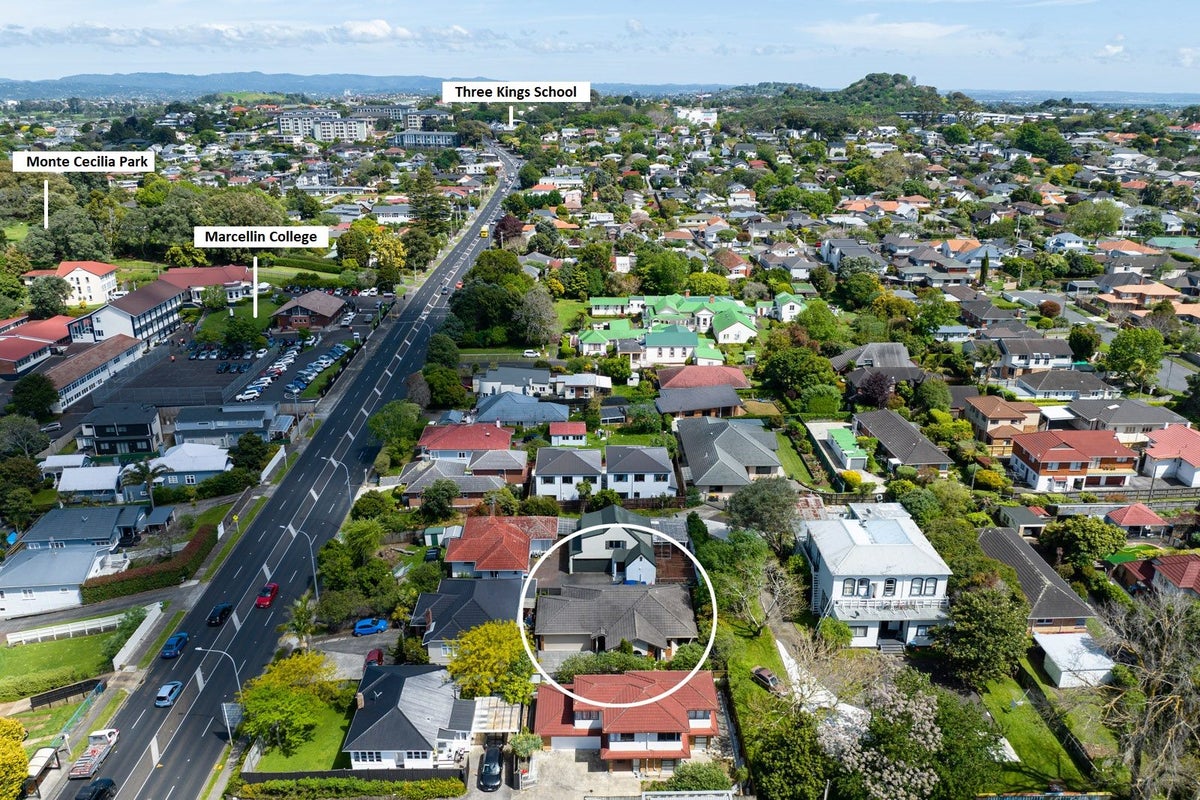 654 Mount Albert Road, Royal Oak, Auckland - Carousel 4