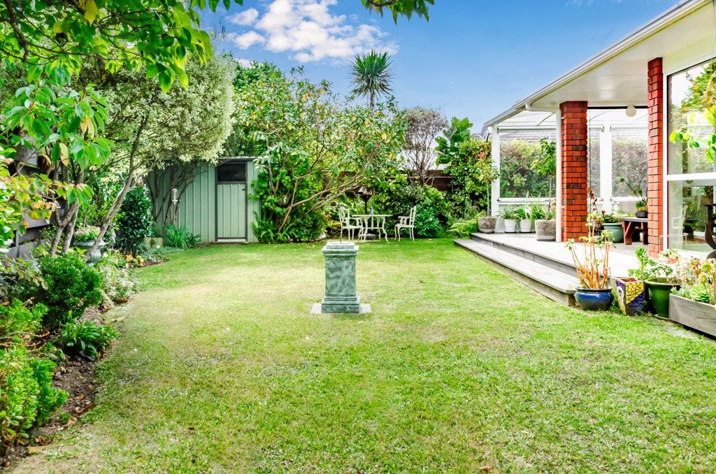 26 Awanui Drive, Waikanae - Carousel 2