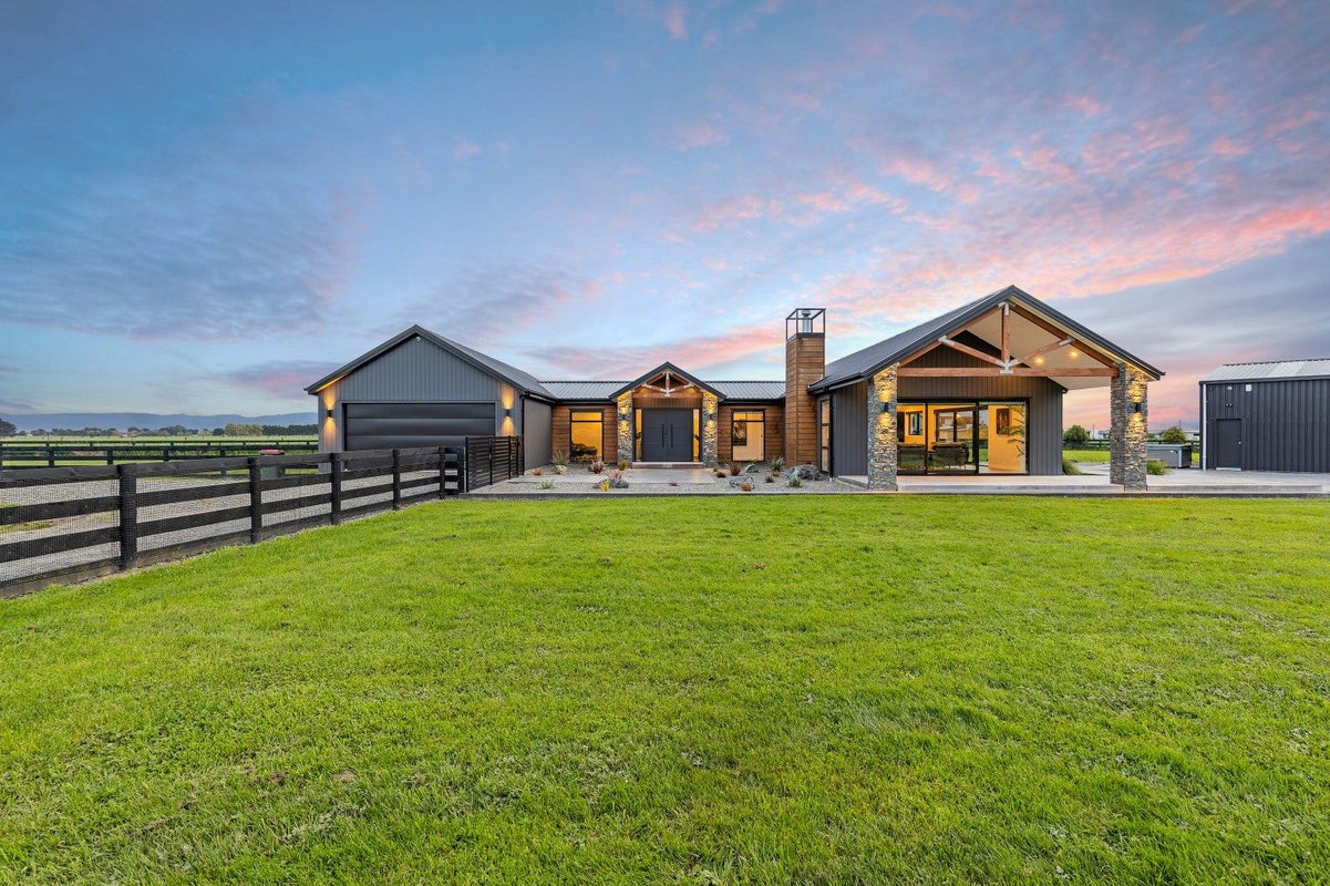 77 Aranui Road, Kairanga, Palmerston North - Carousel 1