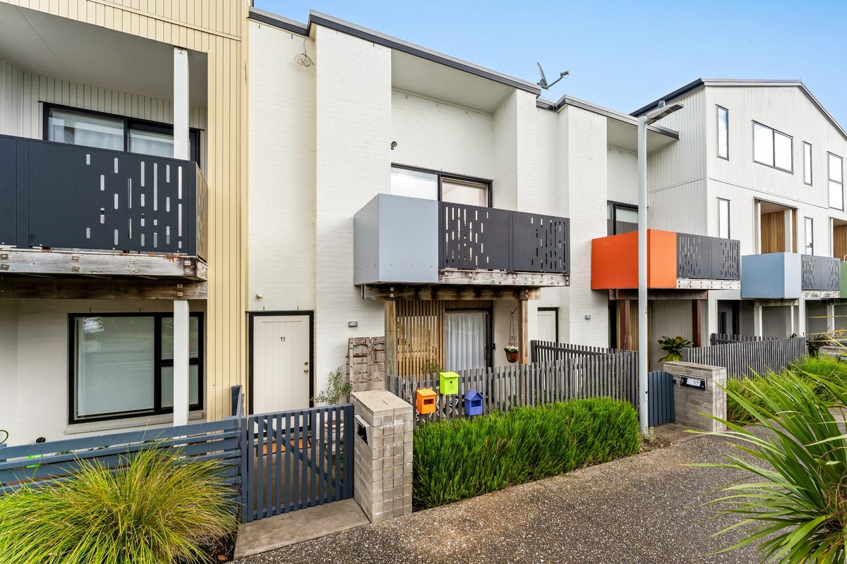 11 Onekiritea Road, Hobsonville, Auckland - Carousel 1