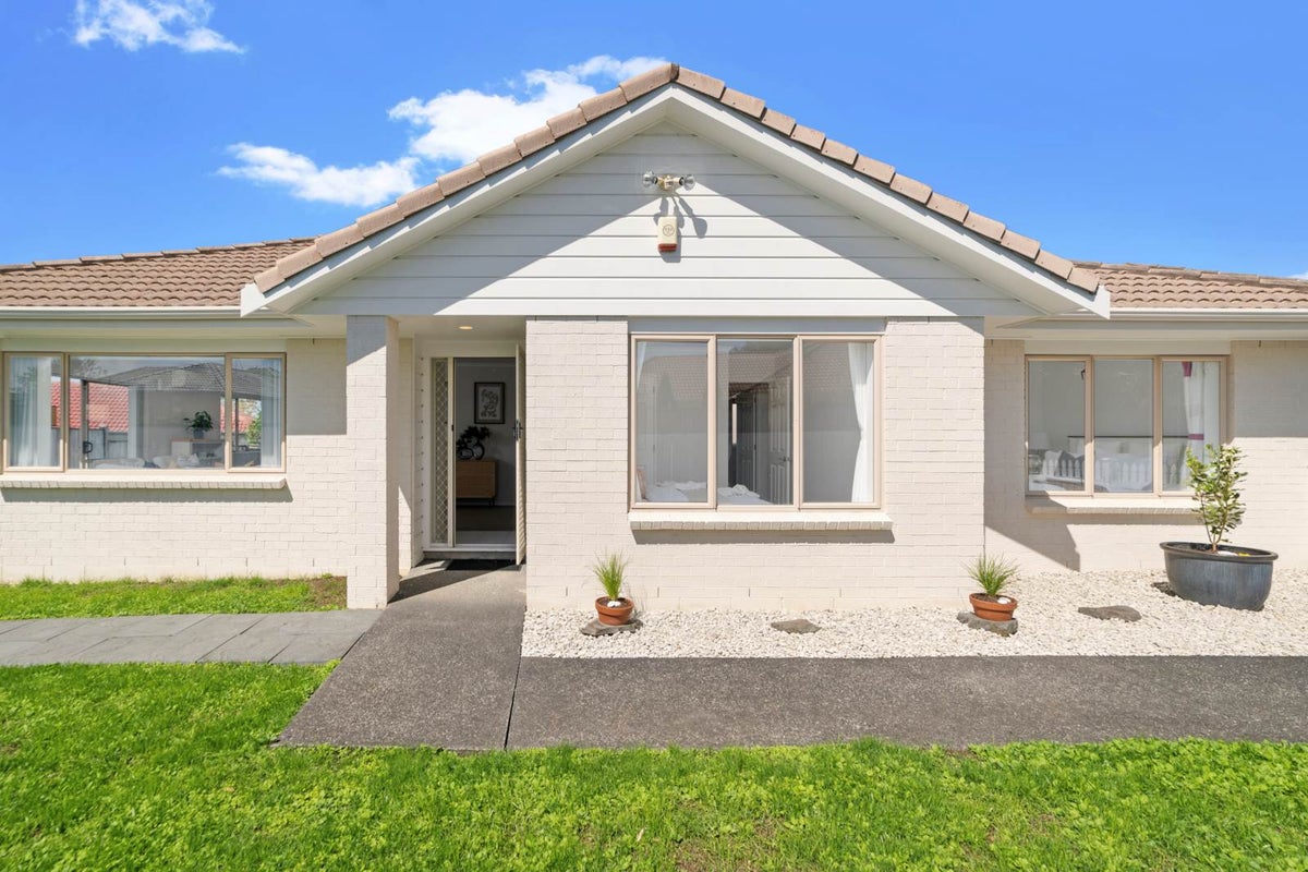 180 Botany Road, Botany Downs, Auckland - Carousel 2