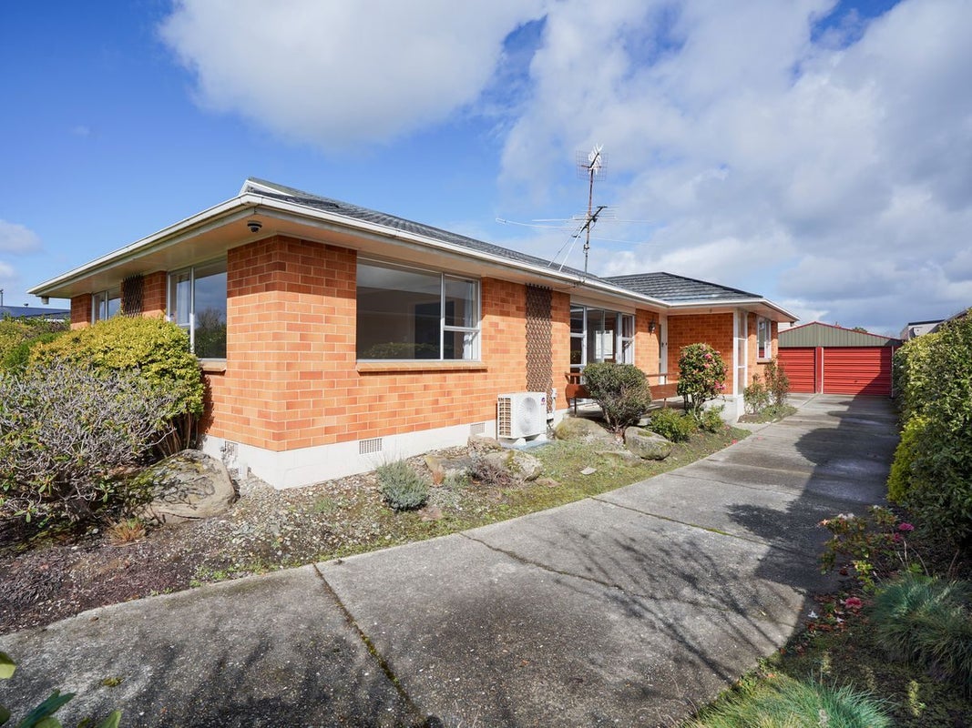 32 Elm Crescent, Gladstone, Invercargill - Carousel 1
