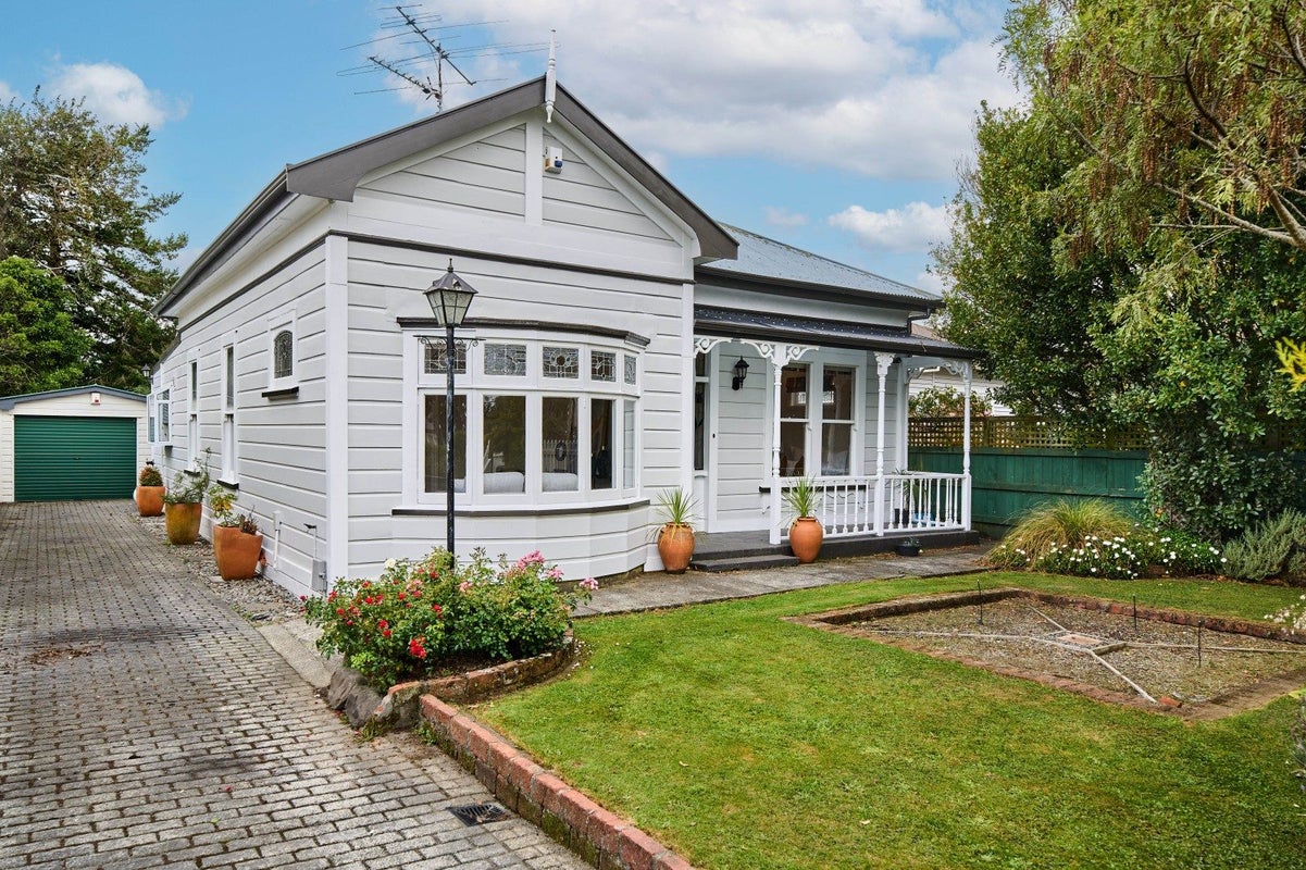 65 Bristol Square, Hutt Central, Lower Hutt - Carousel 1