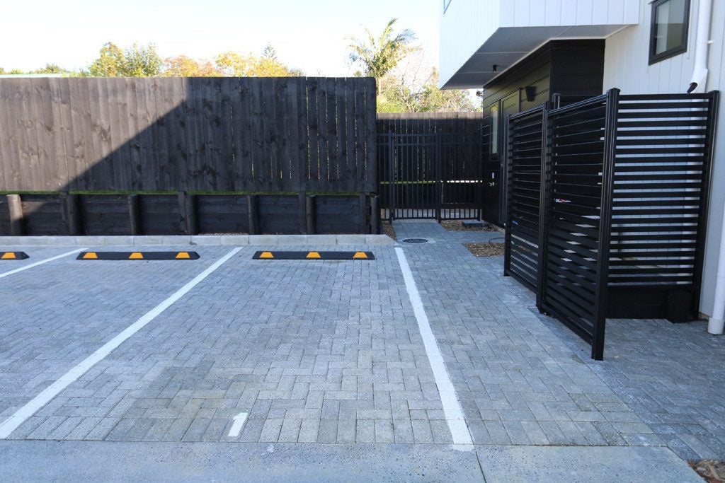 1/144 Titirangi Road, New Lynn, Auckland - Carousel 24