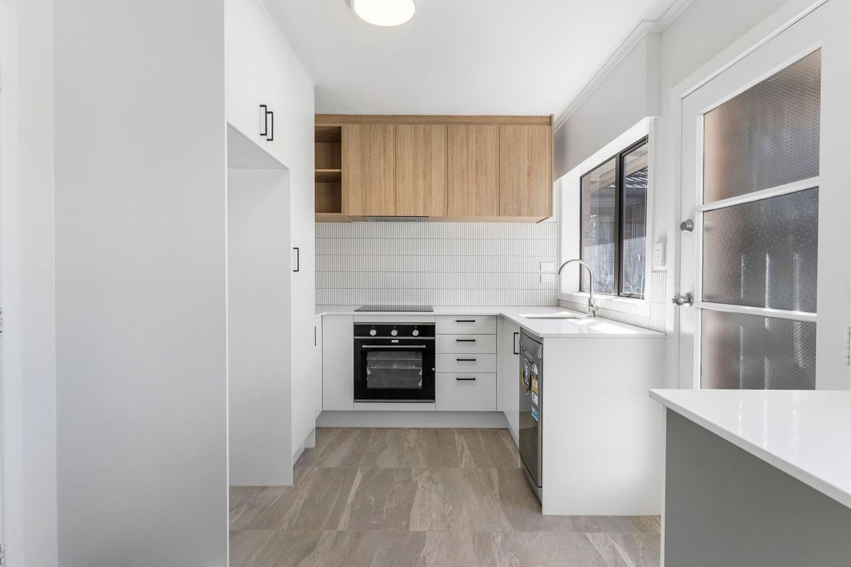 1/20 Atkinson Avenue, Otahuhu, Auckland - Carousel 2