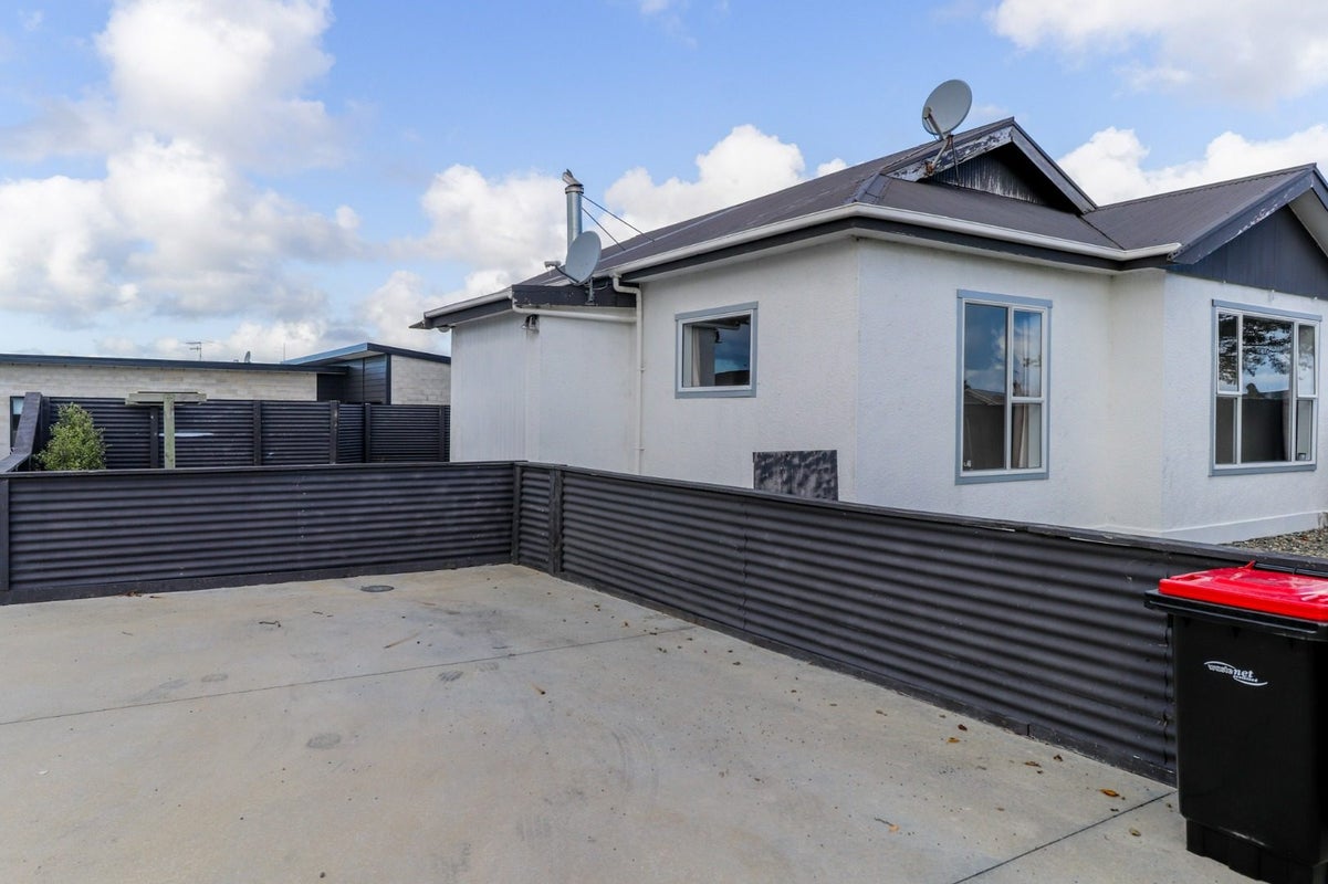 12 Maitland Street, Strathern, Invercargill - Carousel 1