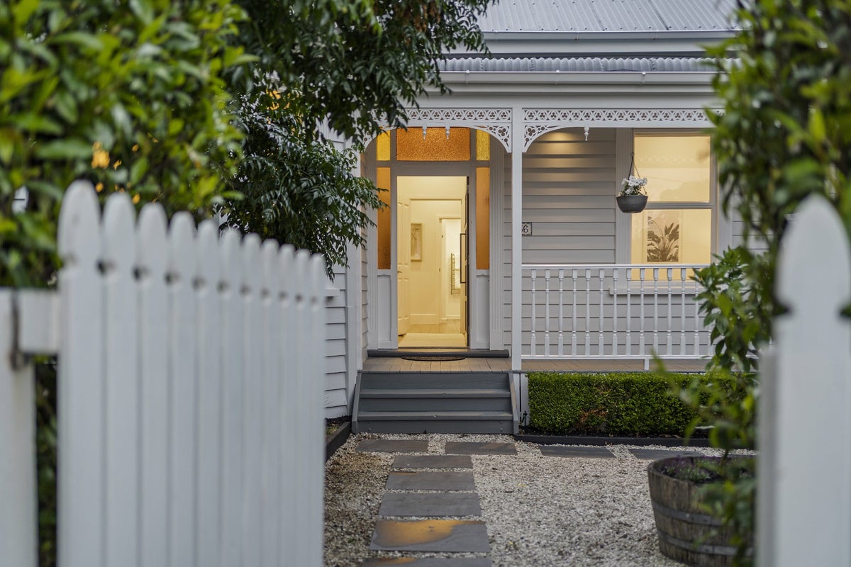 56 Verbena Road, Birkdale, Auckland - Carousel 2