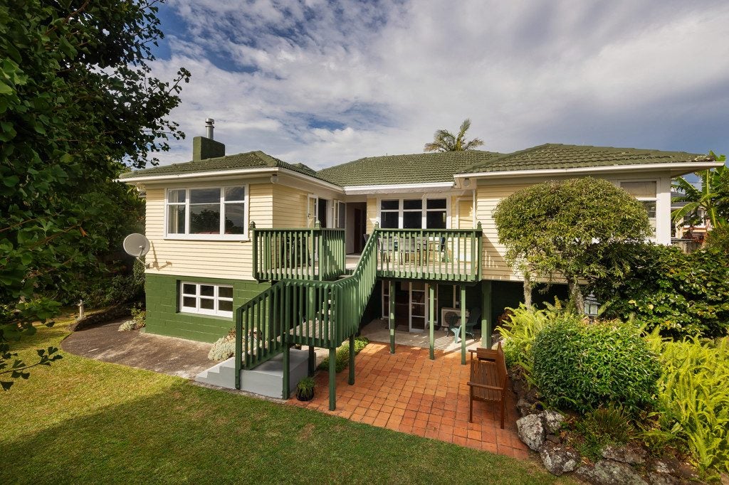 74 Lloyd Avenue, Mount Albert, Auckland - Carousel 33