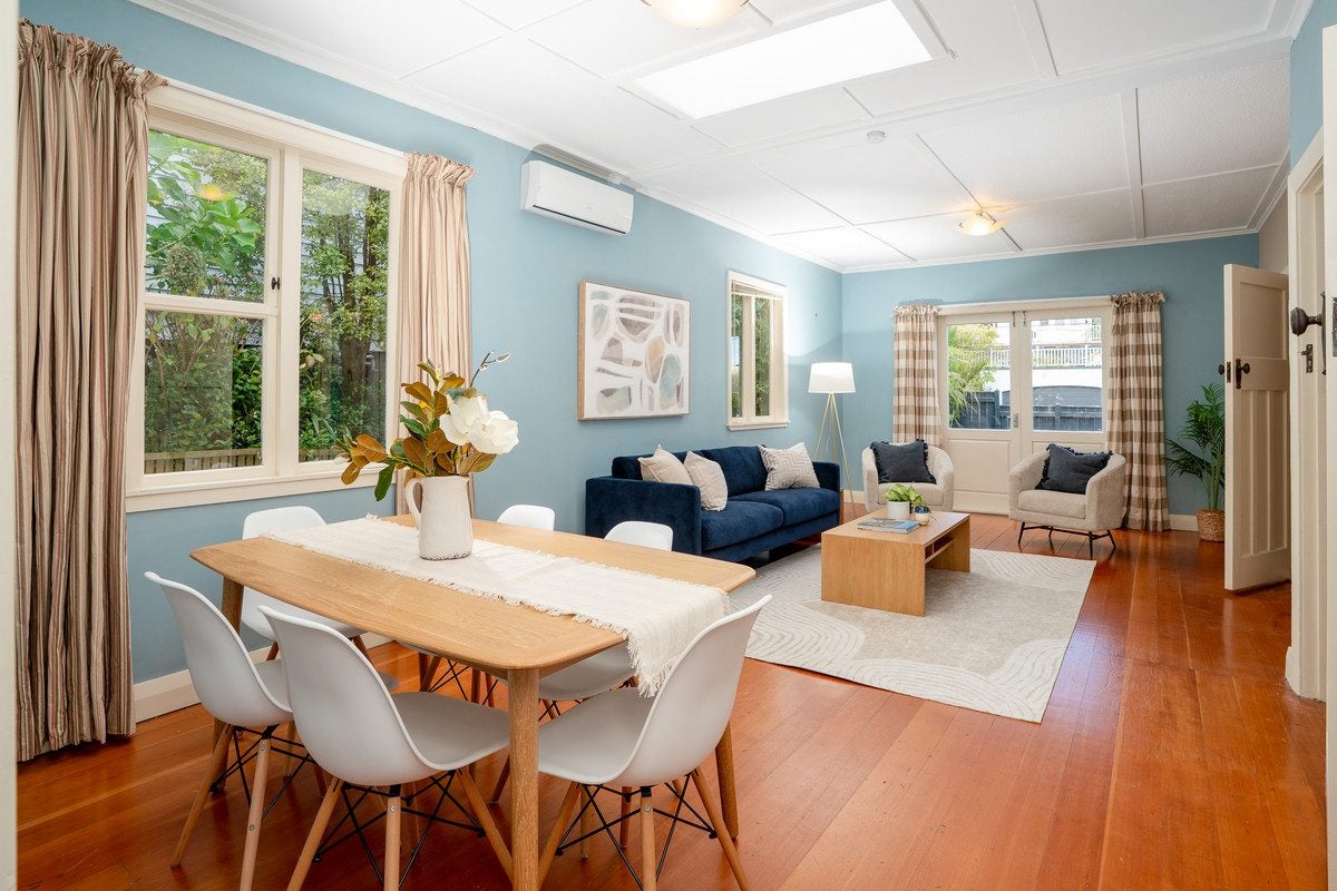 25 Omar Street, Khandallah, Wellington - Carousel 2