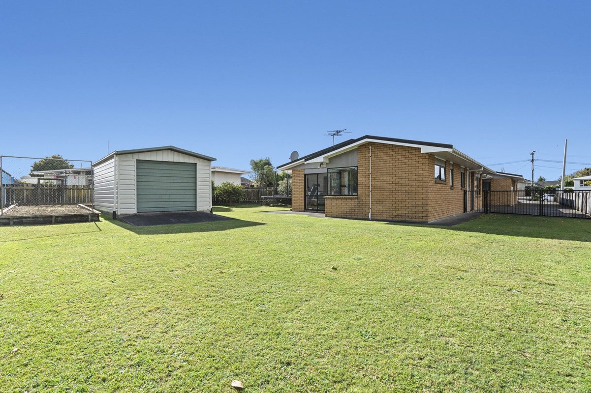 2/38 Waimea Street, Westown, New Plymouth - Carousel 2