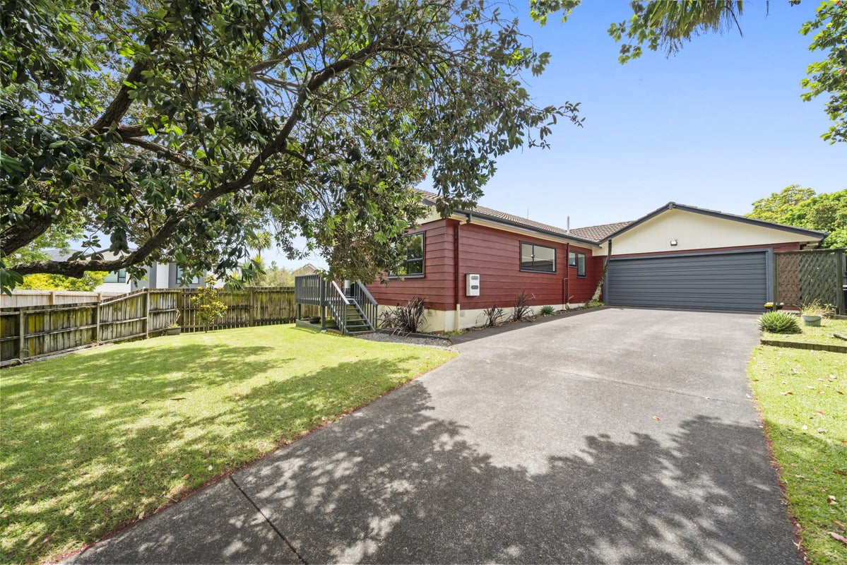19 Rukumoana Place, Clendon Park, Auckland - Carousel 1