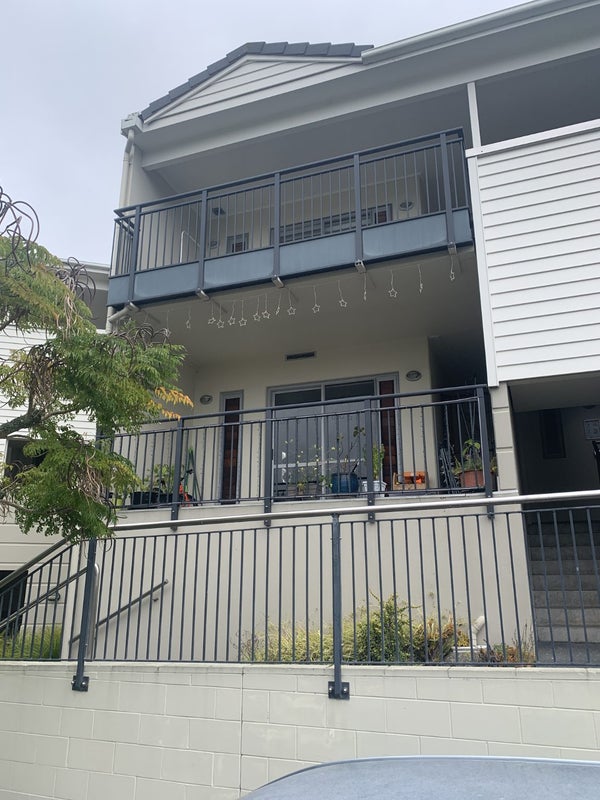 1E/71 Spencer Road, Oteha, Auckland - Carousel 1