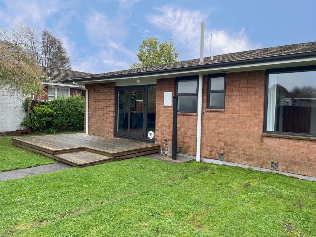 2/205 Matsons Avenue, Papanui, Christchurch - Carousel 2