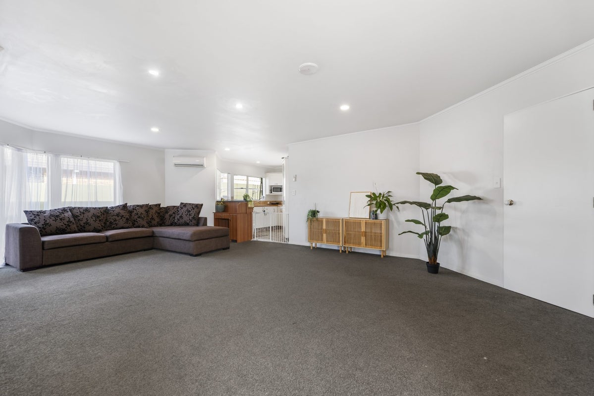 19 Matapihi Road, Mount Maunganui - Carousel 2