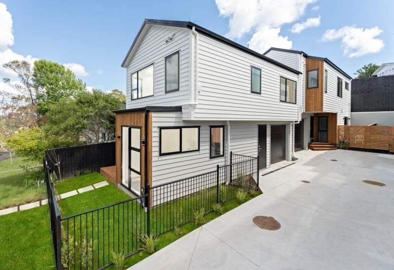 32A Sequoia Place, Sunnynook, Auckland - Carousel 1