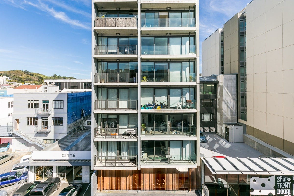 52/13 College Street, Te Aro, Wellington - Carousel 2