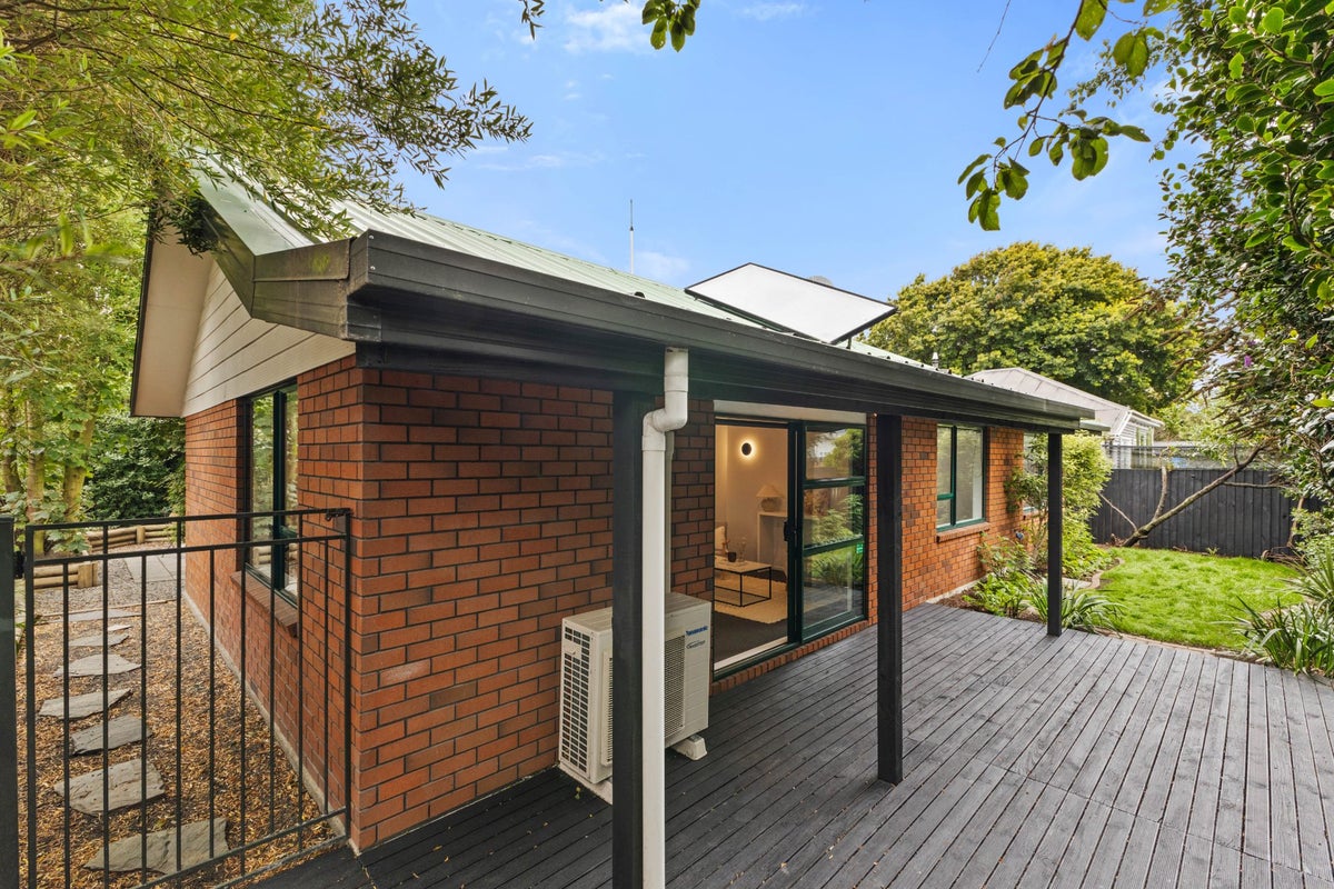 29 Walpole Street, Waltham, Christchurch - Carousel 1