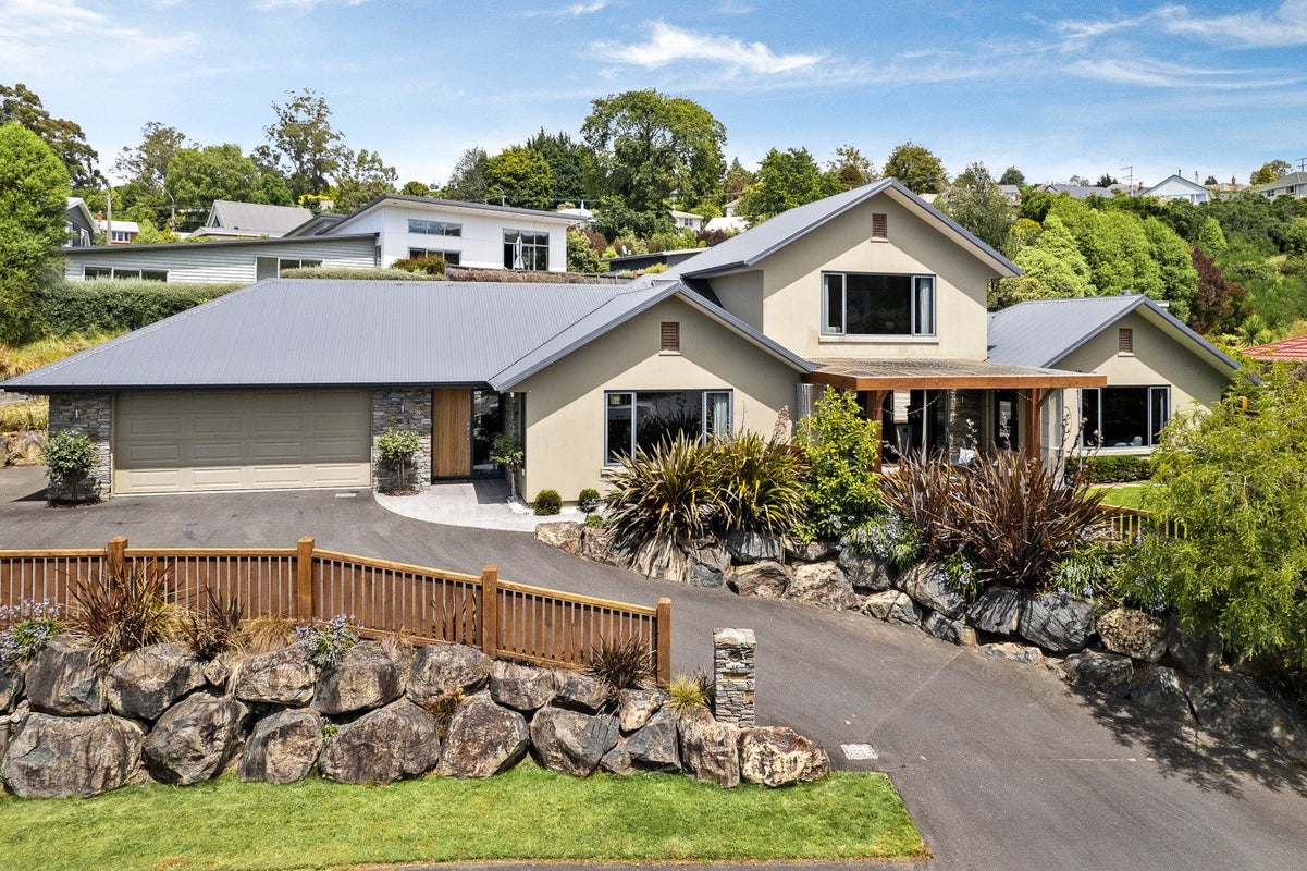11 Sretlaw Place, Brockville, Dunedin - Carousel 1