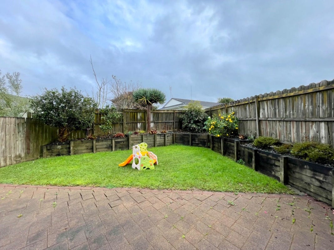3/18 Edendale Road, Somerville, Manukau - Carousel 9