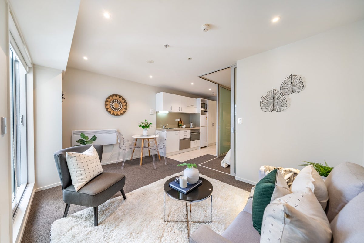 820/74 Taranaki Street, Te Aro, Wellington - Carousel 1