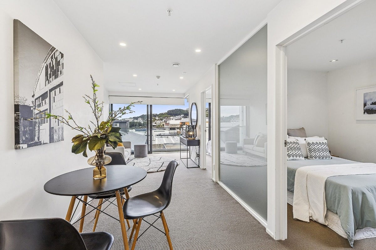 64/13 College Street, Te Aro, Wellington - Carousel 2