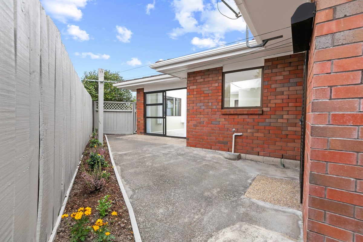 1/5 Annette Avenue, Te Atatu South, Auckland - Carousel 19