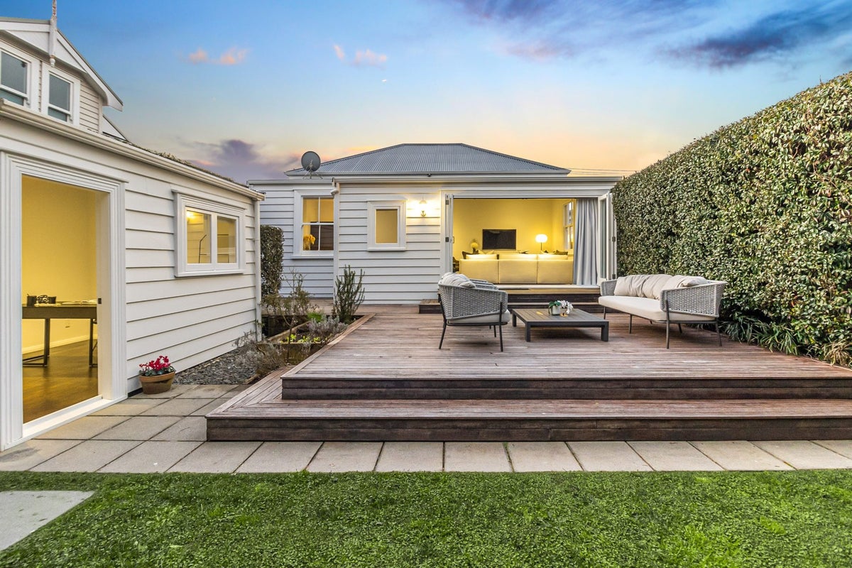 56 Rose Road, Grey Lynn, Auckland - Carousel 2