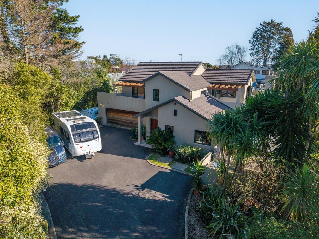 12 Pascal Place, Flagstaff, Hamilton - Carousel 1
