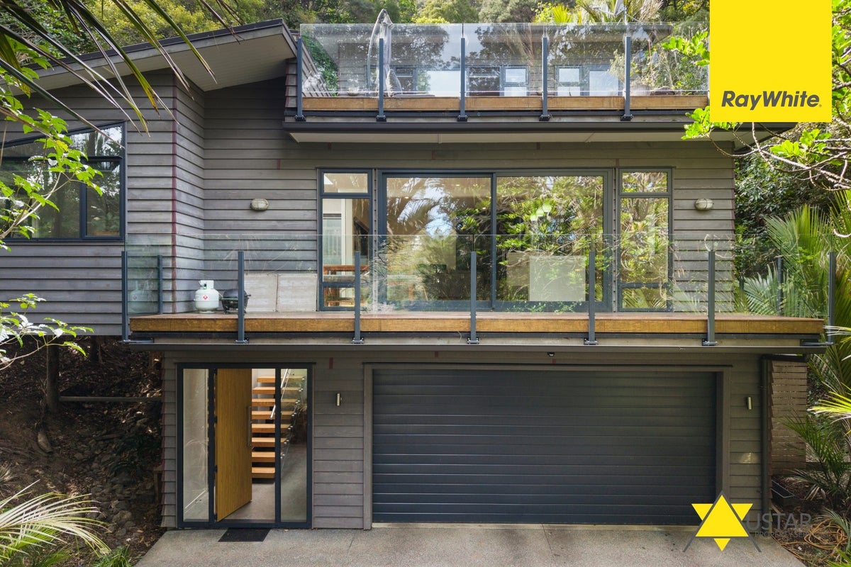 3 Aydon Road, Titirangi, Auckland - Carousel 19